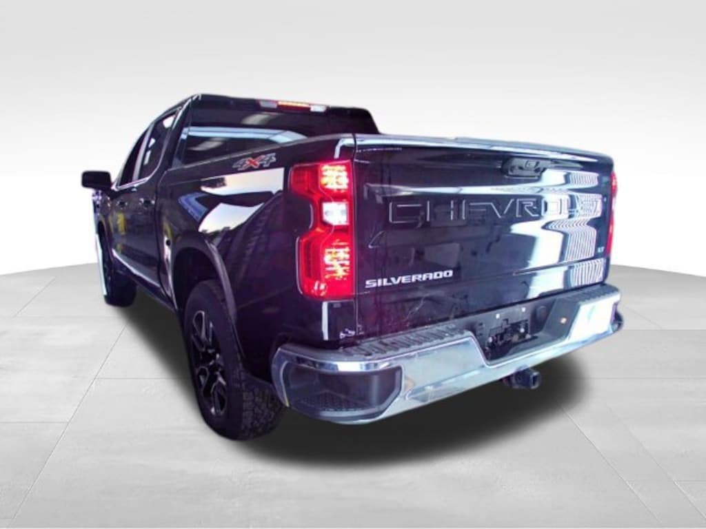 Used 2023 Chevrolet Silverado 1500 LT Truck Crew Cab