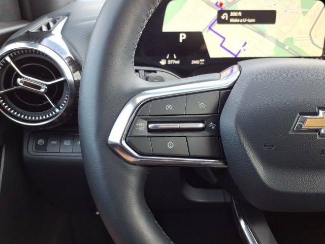 2027 Chevrolet Equinox LT - Photo 13