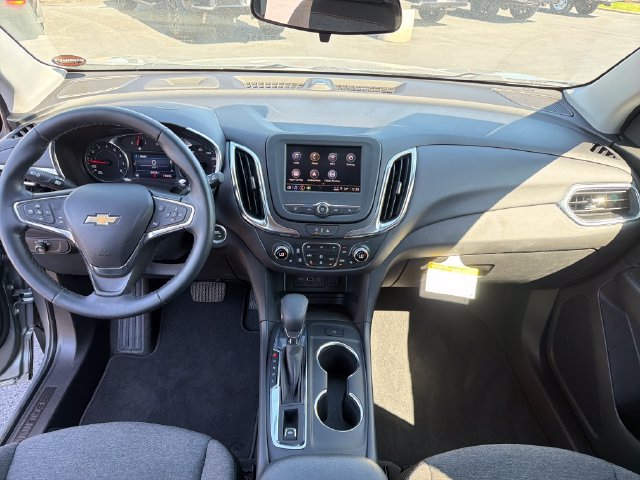2024 Chevrolet Equinox LT - Photo 11
