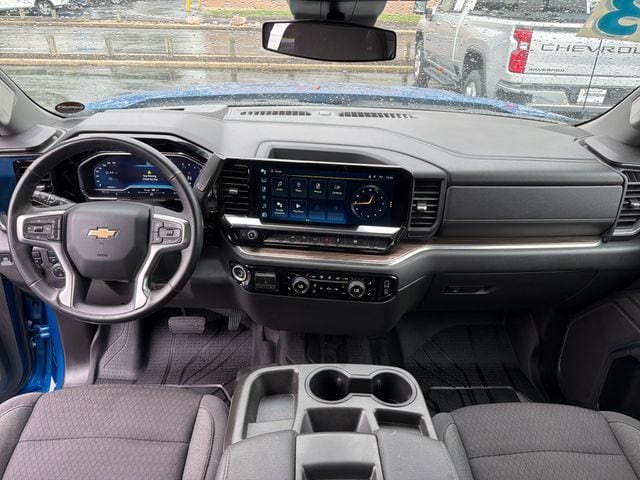 2023 Chevrolet Silverado 1500 LT - Photo 12