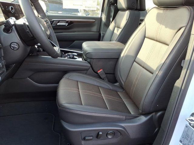 2026 Chevrolet Suburban High Country - Photo 6