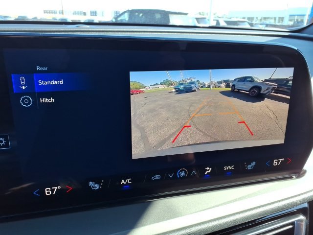 2027 Chevrolet Traverse LT - Photo 18
