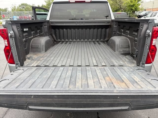 2023 Chevrolet Silverado 1500 LT - Photo 21