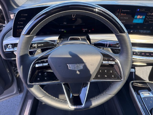 2024 Cadillac LYRIQ Luxury 2 - Photo 14