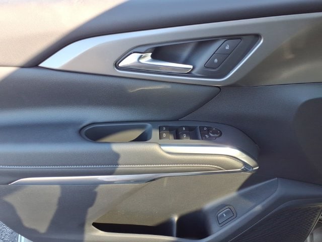2027 Chevrolet Traverse LT - Photo 8