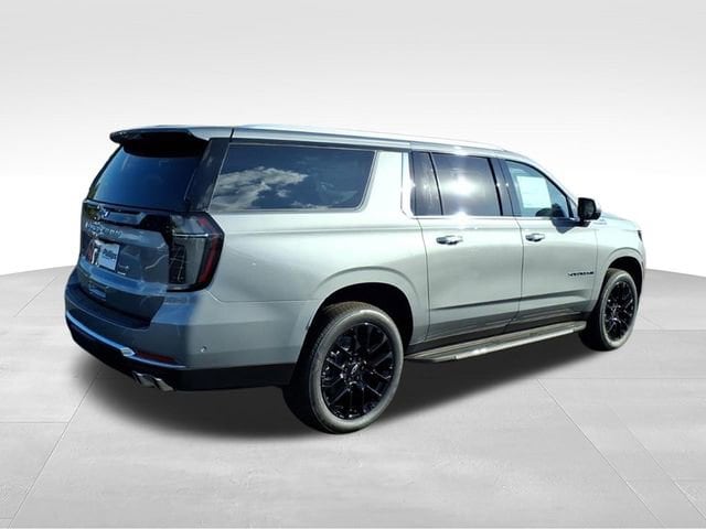 2026 Chevrolet Suburban High Country - Photo 3