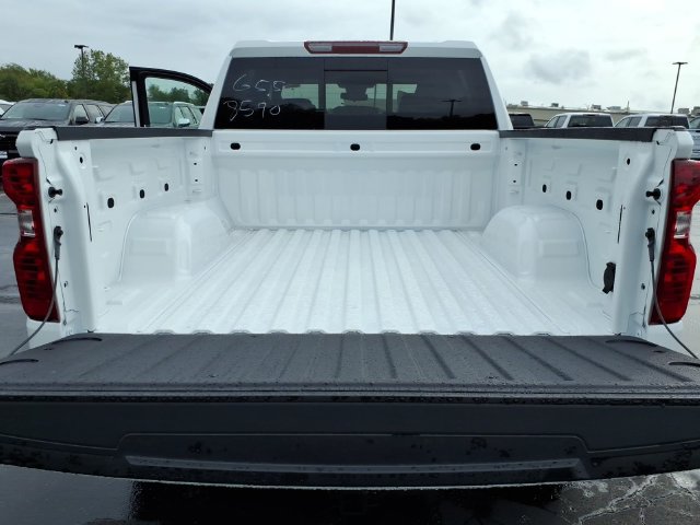 2026 Chevrolet Silverado 1500 LT - Photo 10