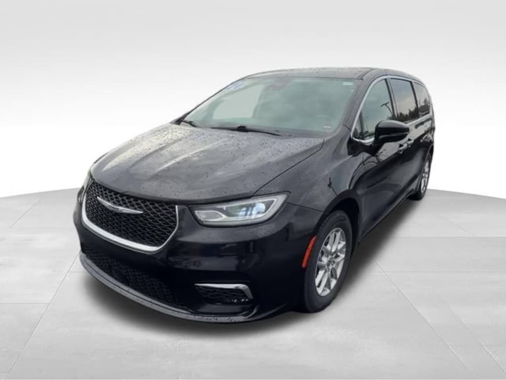 Used 2024 Chrysler Pacifica Touring L Van Passenger Van