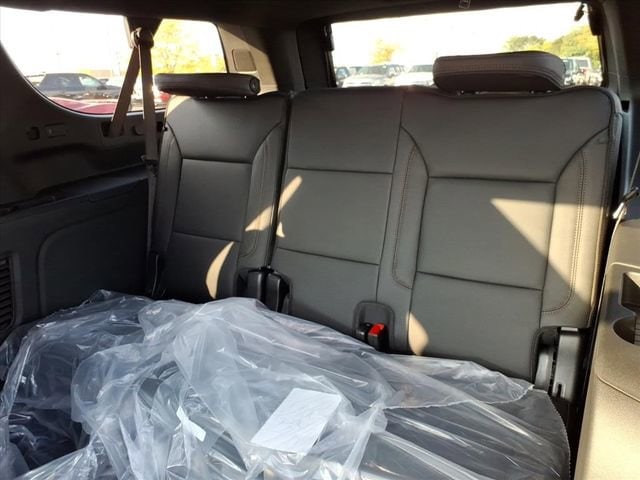 2026 Chevrolet Suburban High Country - Photo 11