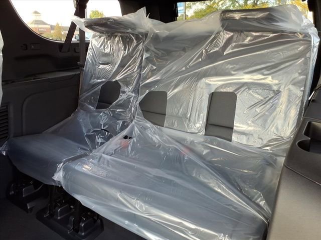 2026 Chevrolet Suburban High Country - Photo 11