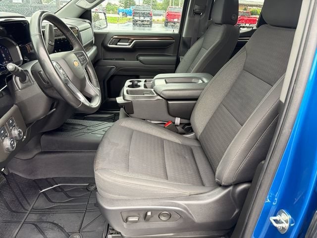 2023 Chevrolet Silverado 1500 LT - Photo 9