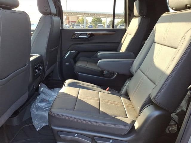 2026 Chevrolet Suburban High Country - Photo 10