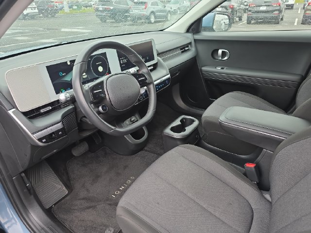 2024 Hyundai IONIQ 5 SE - Photo 12