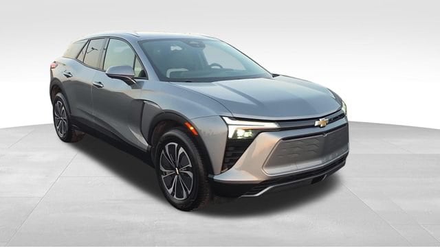 Used 2024 Chevrolet Blazer EV LT with VIN 3GNKDBRJ7RS215537 for sale in Bourbonnais, IL
