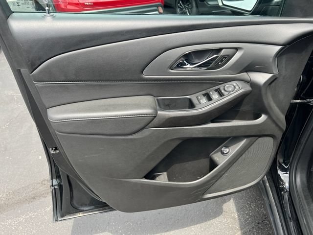 2023 Chevrolet Traverse 1LT - Photo 18