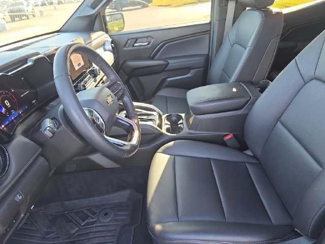 2024 Chevrolet Colorado LT - Photo 15