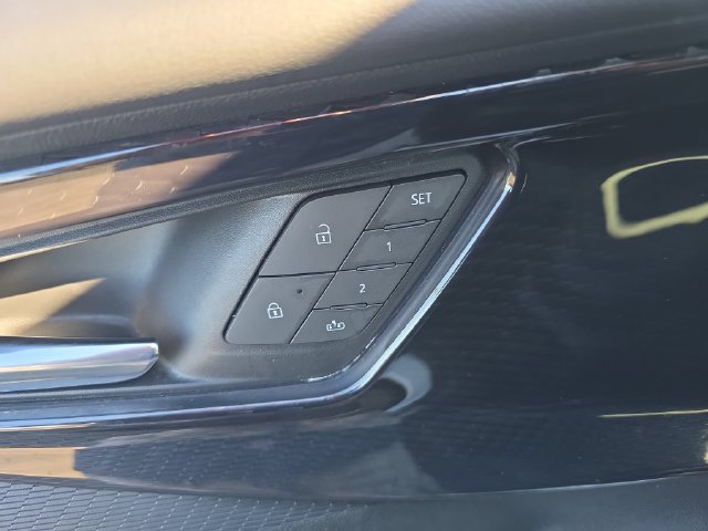2024 Chevrolet Blazer EV RS - Photo 12