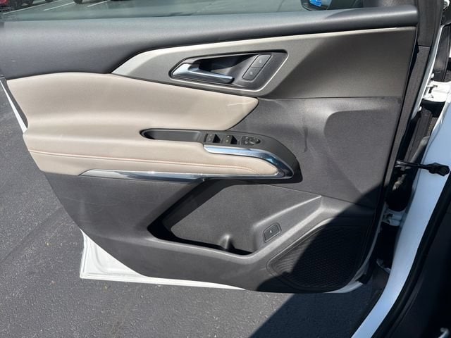 2026 Chevrolet Traverse LT - Photo 13