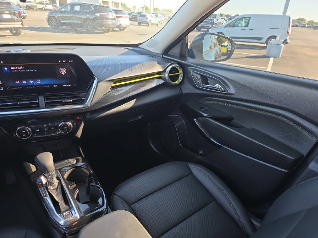 2025 Chevrolet Trax Activ - Photo 24