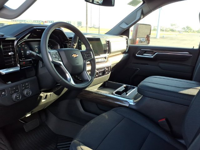 2026 Chevrolet Silverado 2500 HD LT - Photo 9