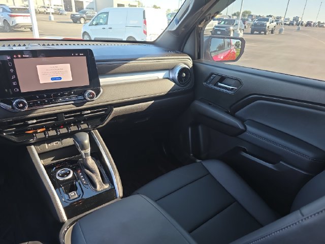 2024 Chevrolet Colorado LT - Photo 22