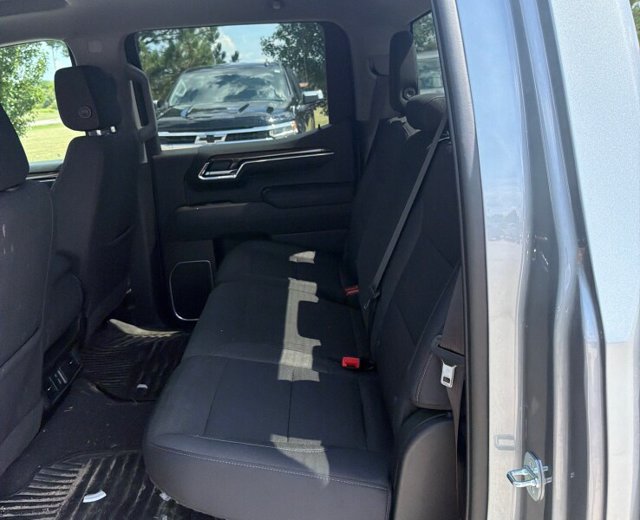 2023 Chevrolet Silverado 1500 LT - Photo 11