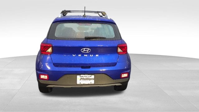 2024 Hyundai Venue SEL - Photo 11