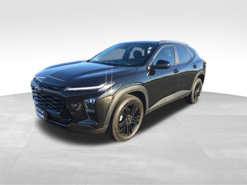 Used 2025 Chevrolet Trax Activ SUV