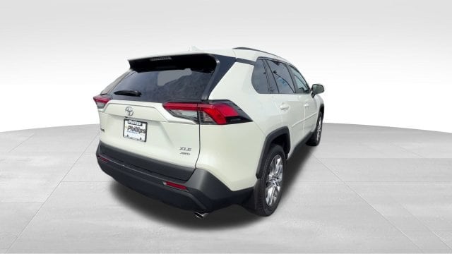 2022 Toyota RAV4 XLE Premium - Photo 7