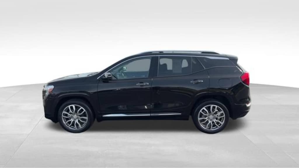 Used 2023 GMC Terrain Denali SUV