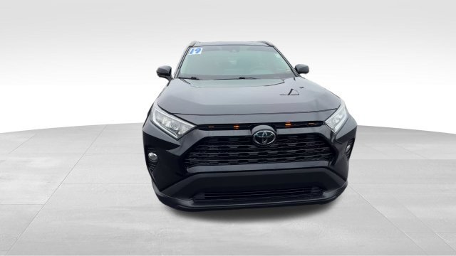 2019 Toyota RAV4 XLE - Photo 9