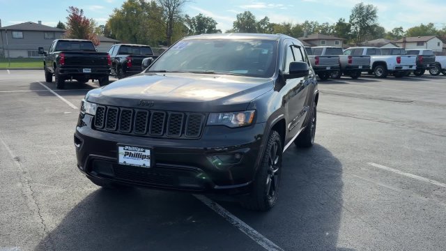 Used 2020 Jeep Grand Cherokee Altitude 4x4 SUV