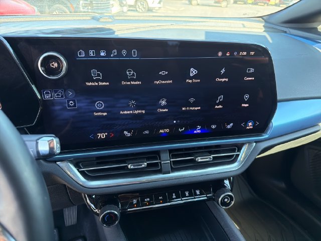 2024 Chevrolet Equinox EV LT - Photo 19