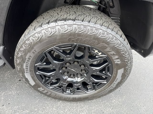 2025 GMC HUMMER EV 2X - Photo 26