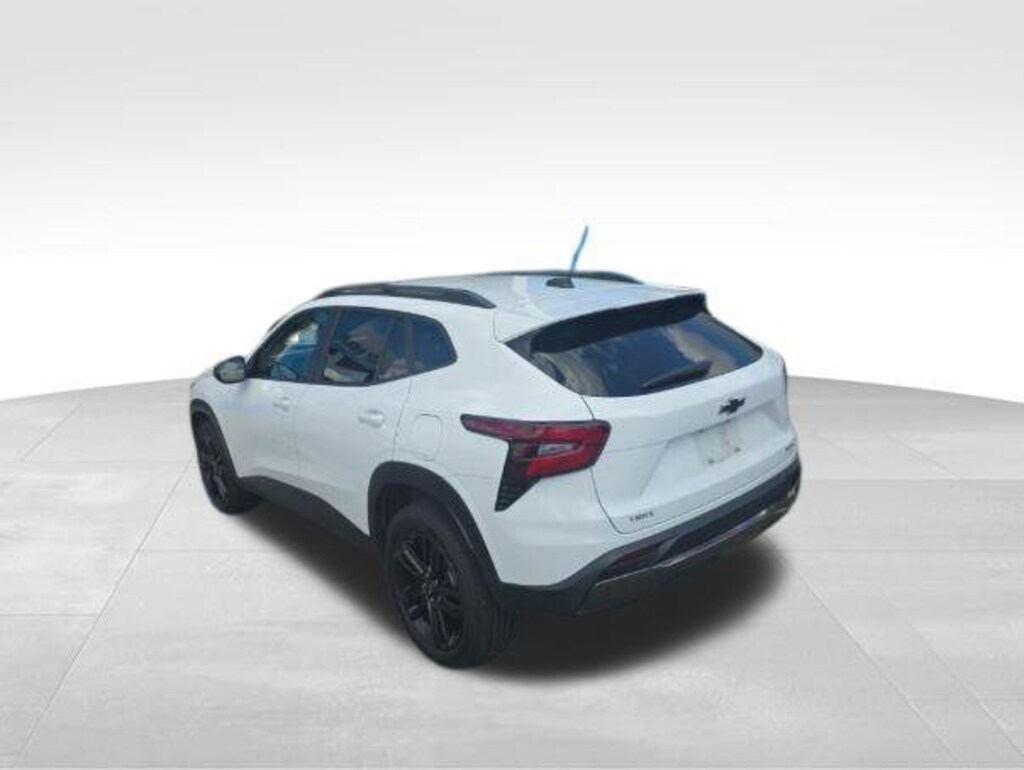Used 2024 Chevrolet Trax Activ SUV