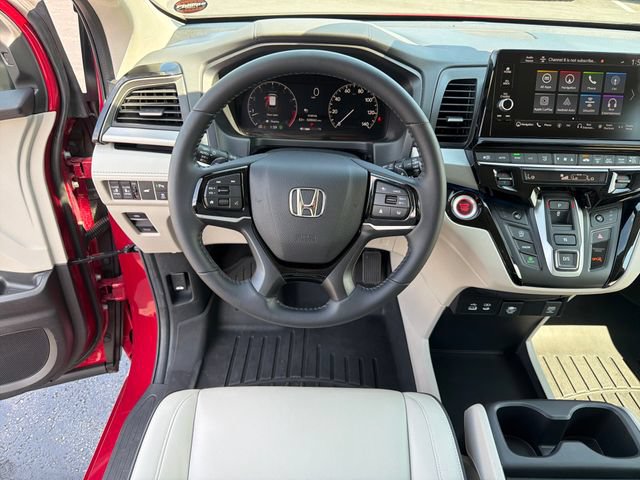 2025 Honda Odyssey Touring - Photo 15