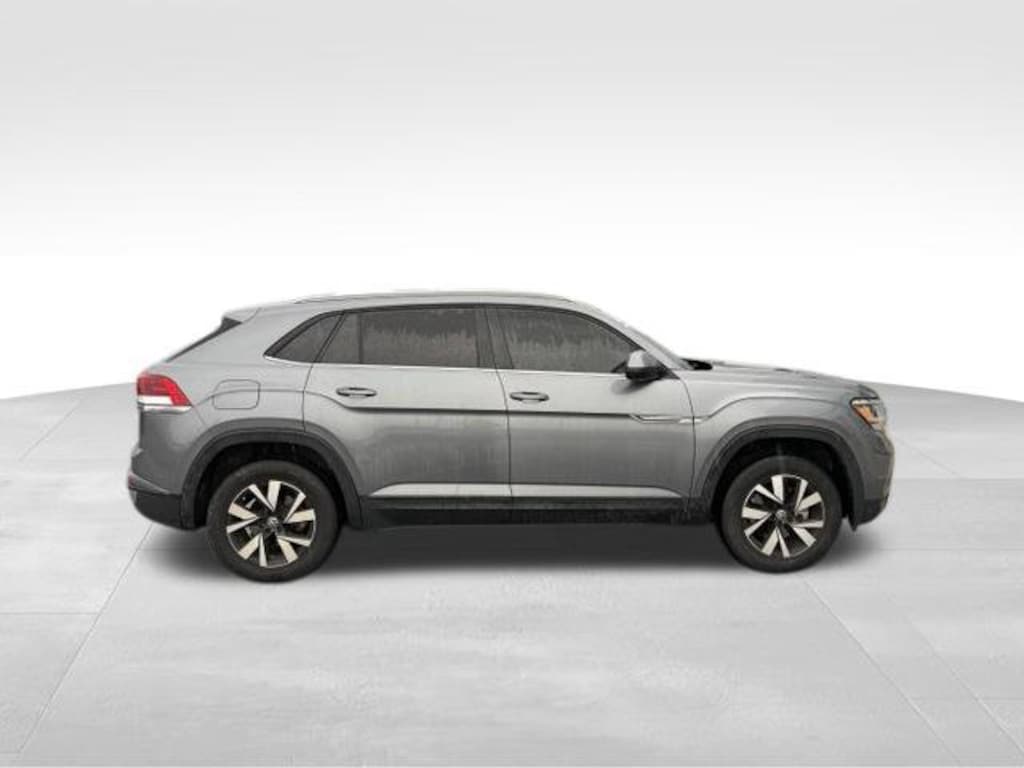 Used 2022 Volkswagen Atlas Cross Sport 2.0T SE SUV