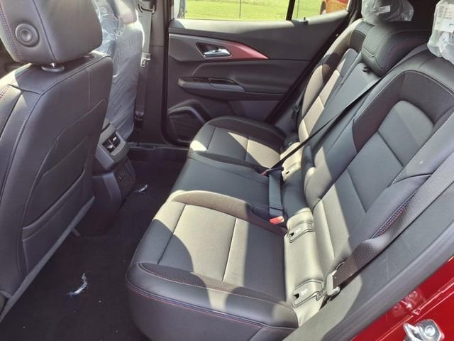 2025 Chevrolet Equinox EV RS - Photo 12