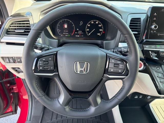 2025 Honda Odyssey Touring - Photo 16