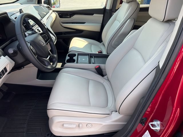 2025 Honda Odyssey Touring - Photo 10
