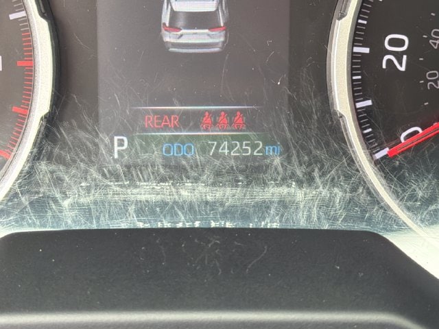2022 Toyota RAV4 XLE Premium - Photo 19