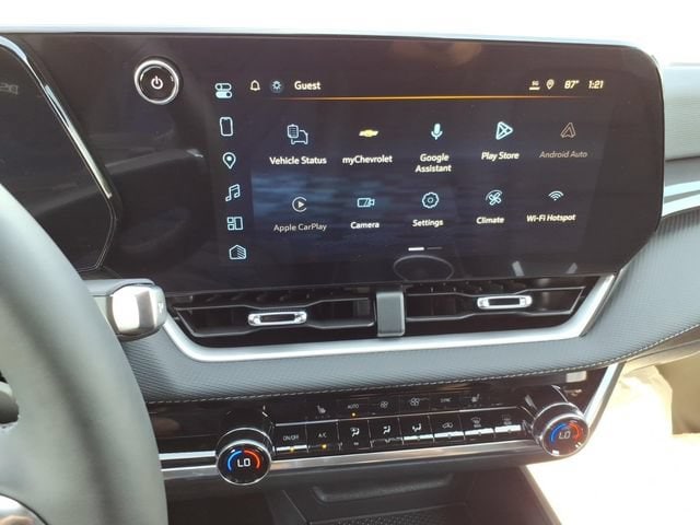 2027 Chevrolet Equinox LT - Photo 11