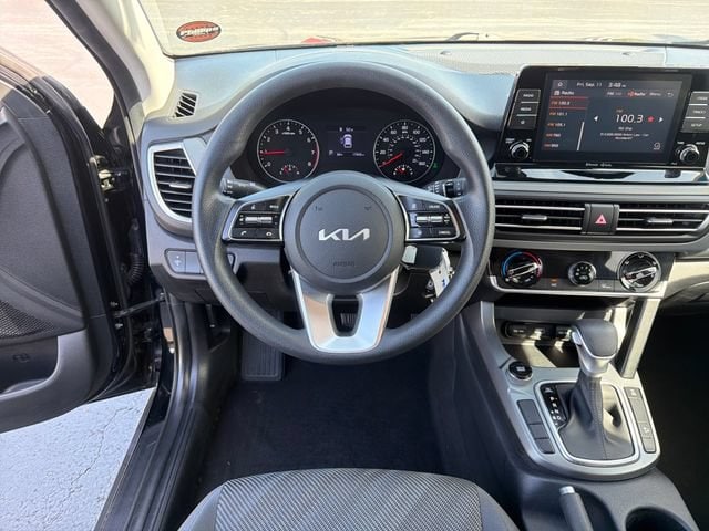 2023 Kia Seltos LX - Photo 15