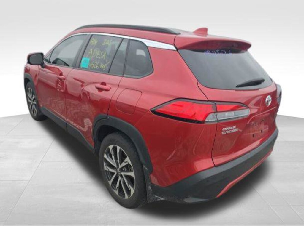 Used 2024 Toyota Corolla Cross XLE SUV