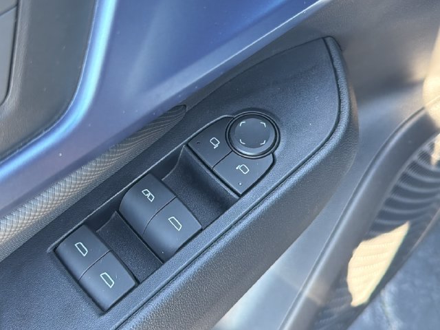 2024 Chevrolet Equinox EV LT - Photo 12