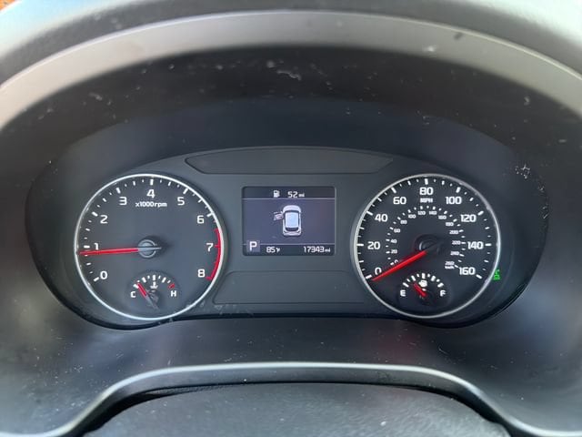 2023 Kia Seltos LX - Photo 17