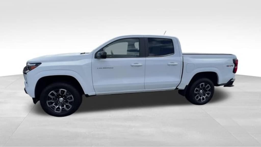 Used 2024 Chevrolet Colorado LT Truck Crew Cab