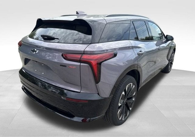 Used 2024 Chevrolet Blazer EV RS with VIN 3GNKDCRJ0RS215739 for sale in Lansing, IL