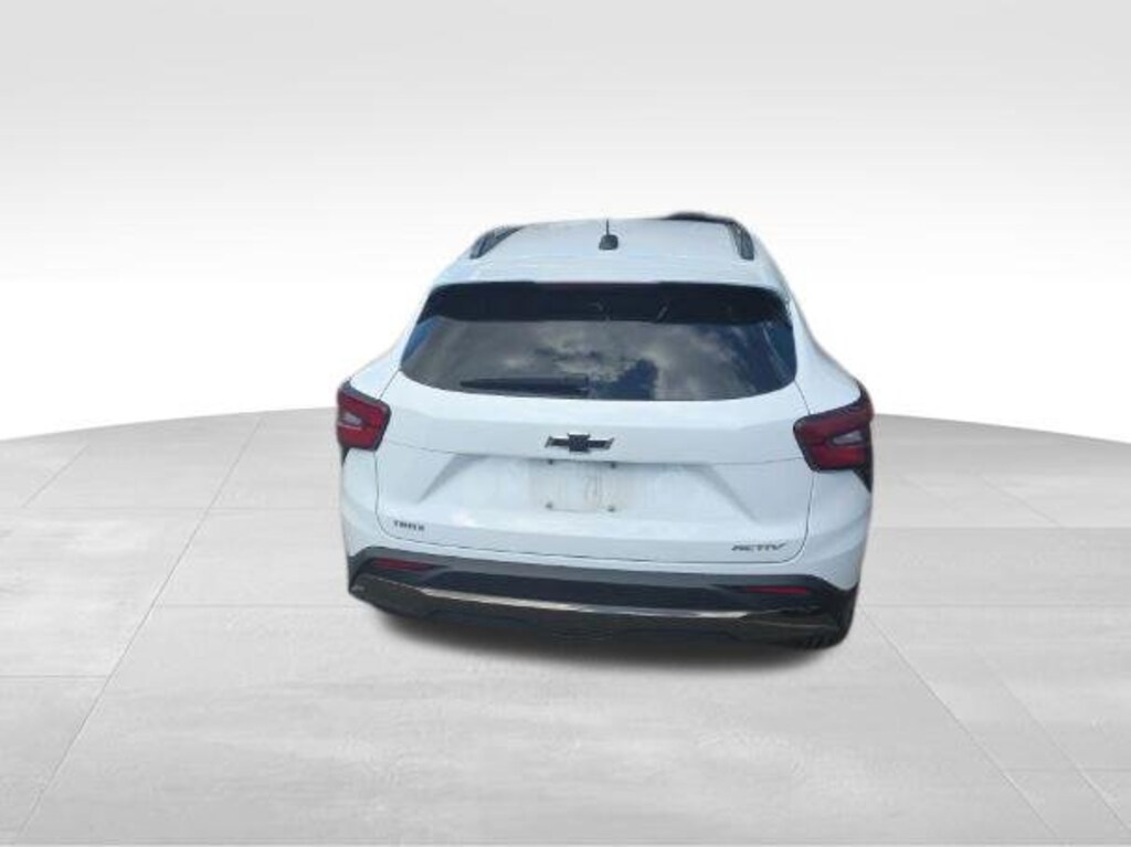 Used 2024 Chevrolet Trax Activ SUV