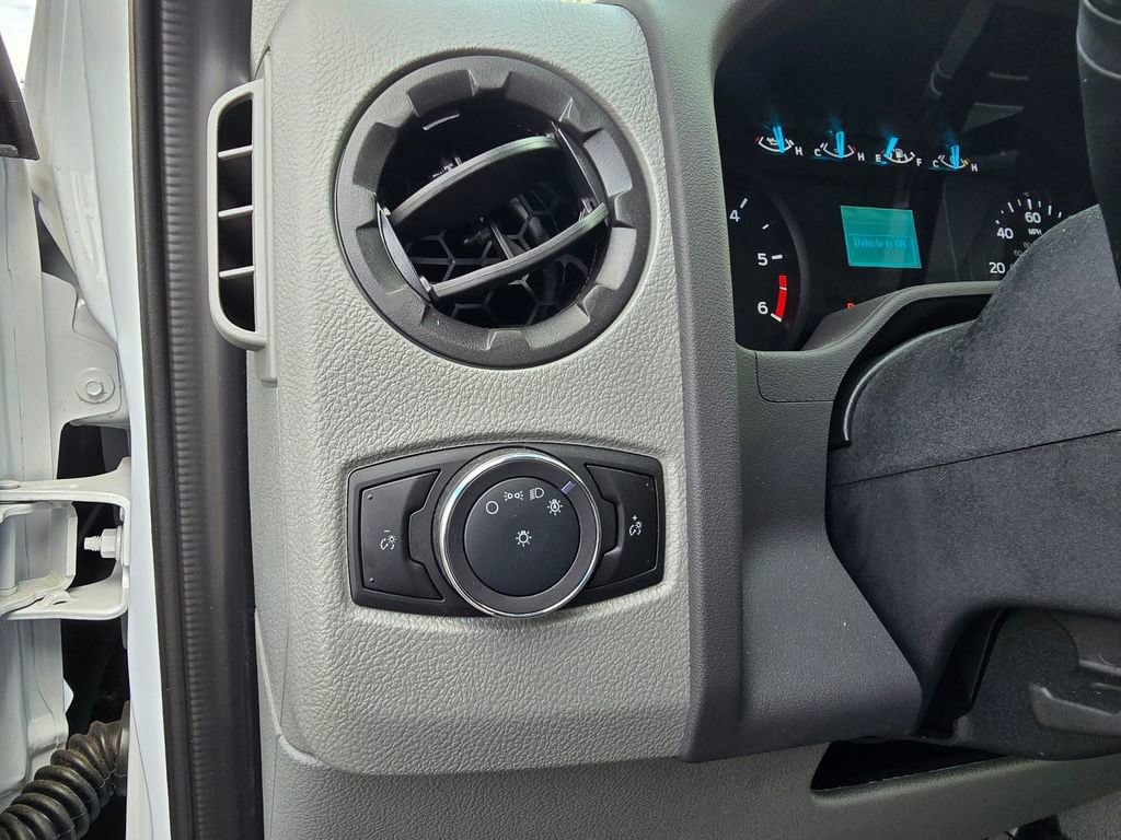 2026 Ford E-Series Cutaway Base - Photo 11